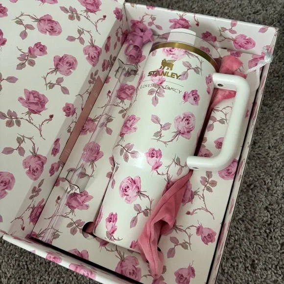 Stanley Pink and White Insulated Water Bottle - Picture 6 of 8